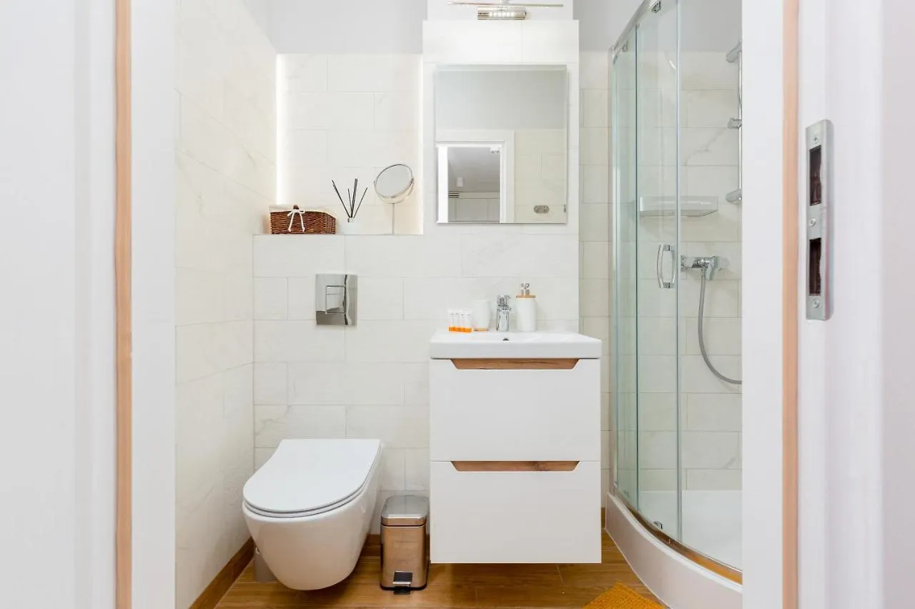 Apartments City Center Ochota By Noclegi Renters Varsó